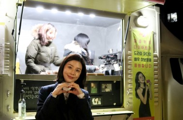 칼로커트, 전속모델 이보영의 드라마 ‘마더’ 촬영장 커...