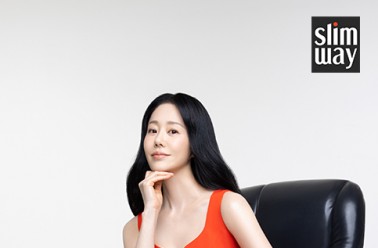 ‘변치 않는 아름다움’ 고현정, 그녀의 관리템 ‘슬림웨...